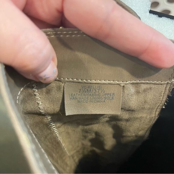 Vince Camuto - Kelli’s Knee high Beige and Black Boots - Size 7.5 - Picture 6 of 9